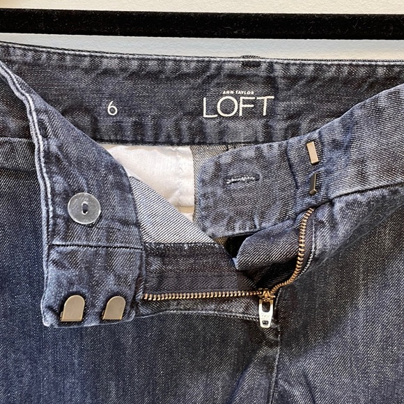 LOFT Denim Shorts, Size 6 - Picture 4 of 4